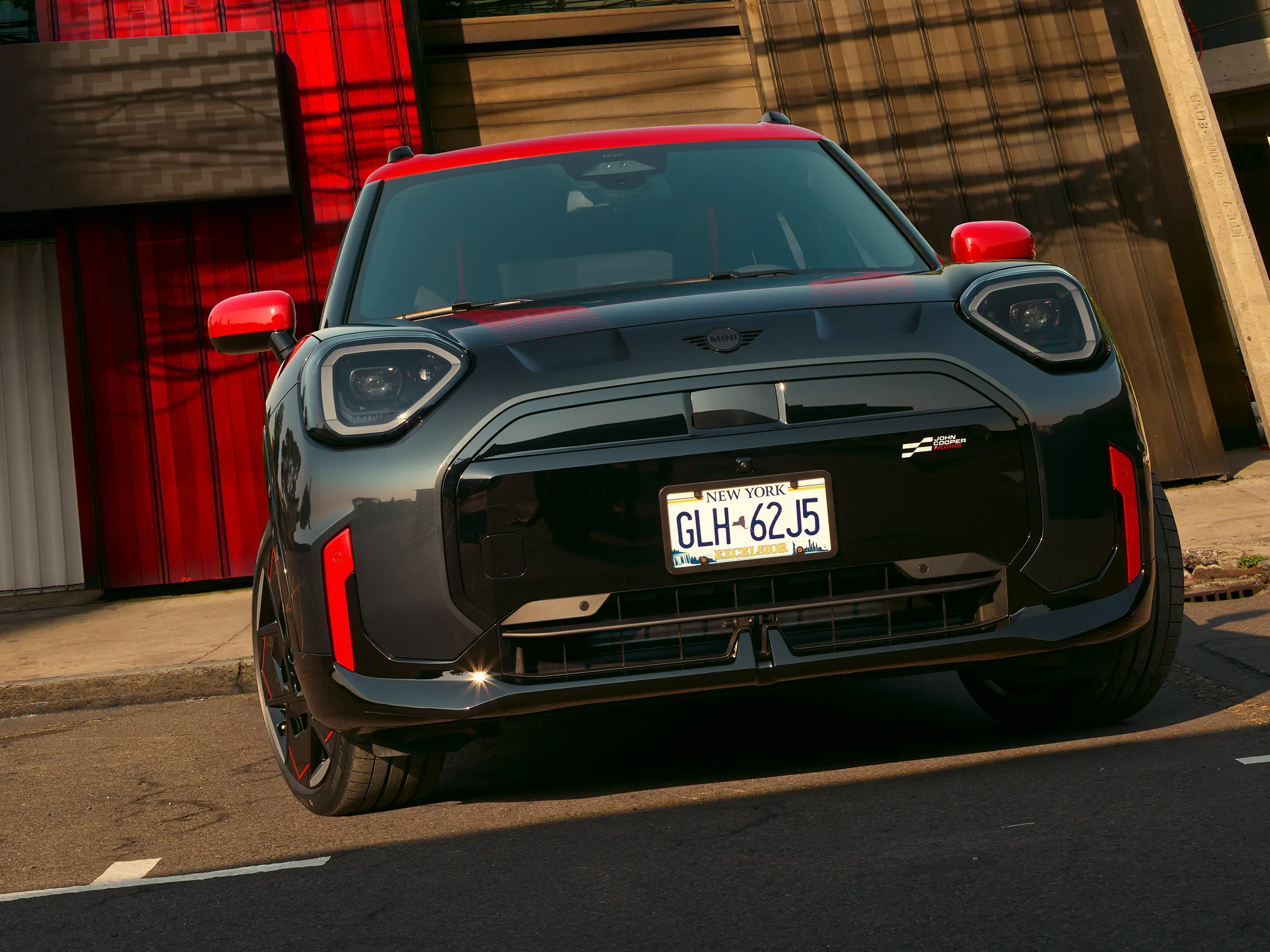 MINI John Cooper Works - J04 JCW μπροστινή λήψη